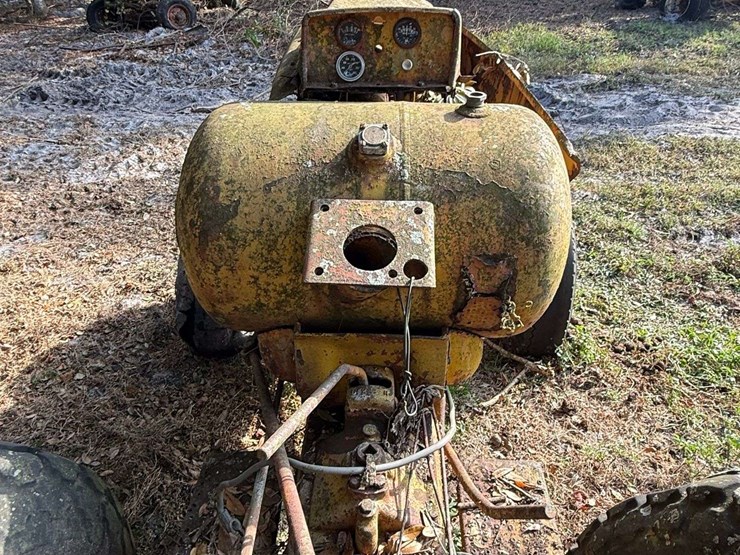 minneapolis-moline-orchard-lp-parts-tractor-image-15