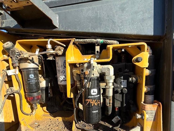 2017-deere-550k-lgp-image-22