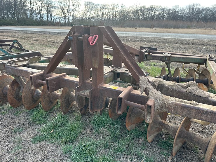 john-deere-17-image-12