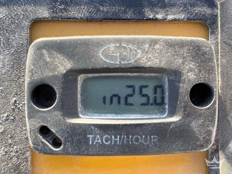 2015-vermeer-sc30tx-image-7