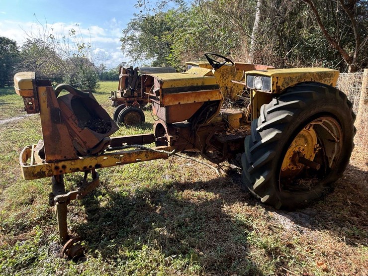 minneapolis-moline-parts-tractor-image-1