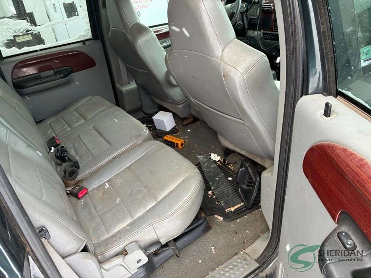 2005-ford-f450-image-26