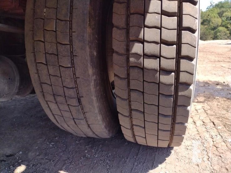 2008-international-durastar-4300-image-26