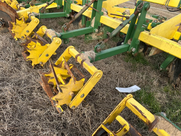 #38451-•-roll-a-cone-16-row-30"-bedder-chopper-image-22