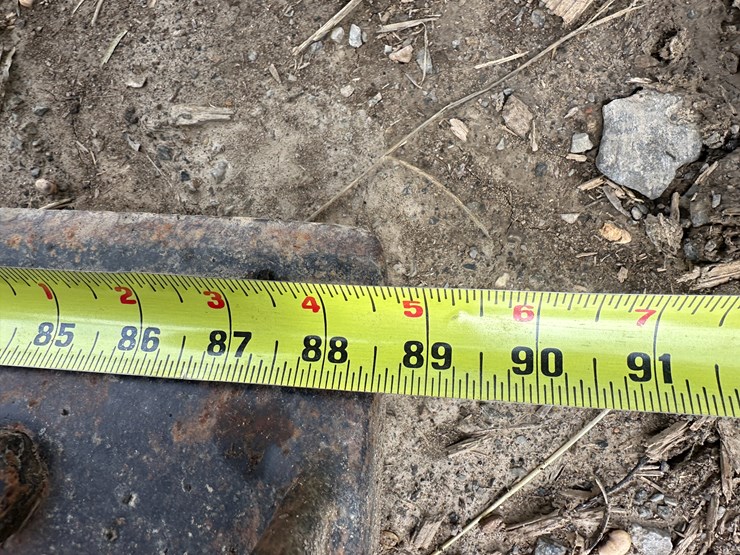 new-holland-lb75b-image-62