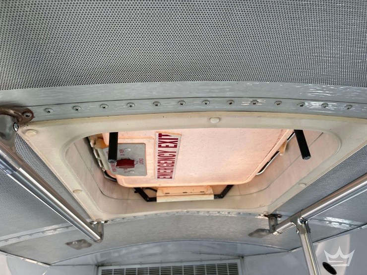 2000-thomas-saf-t-liner-image-21