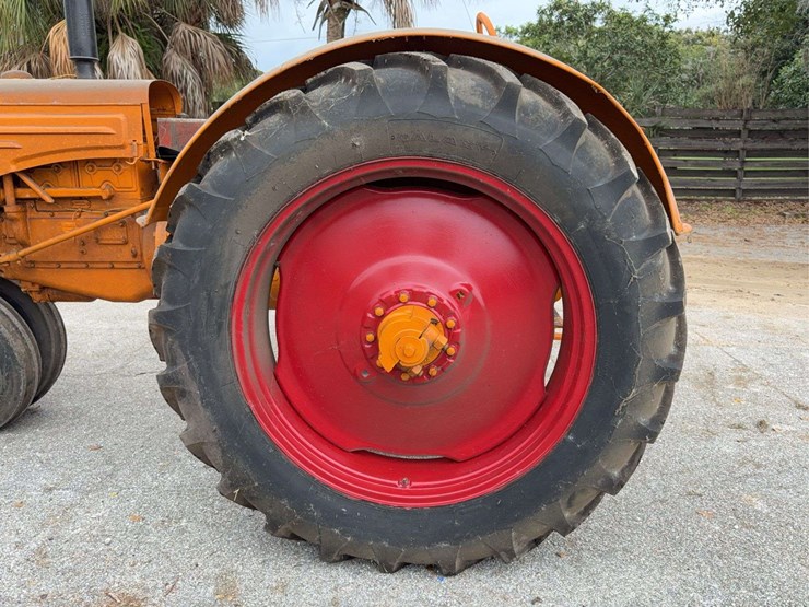 minneapolis-moline-image-26