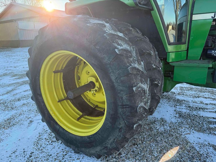 1979-john-deere-4440-image-18