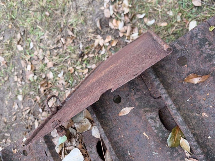 caterpillar-2-ton-crawler-image-38