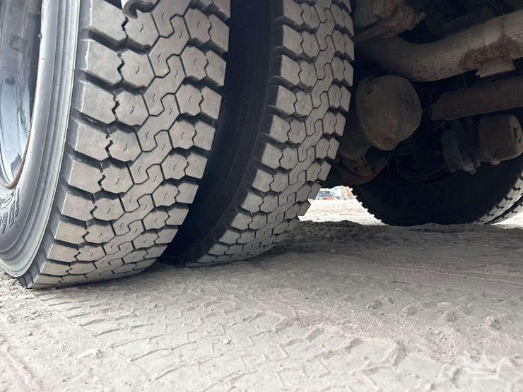 2002-blue-bird-f131612-bus-image-57