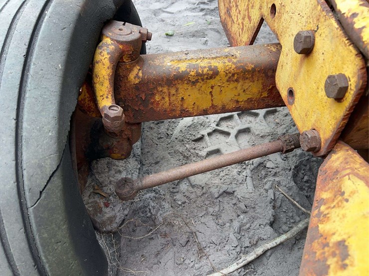 massey-ferguson-orchard-industrial-image-19