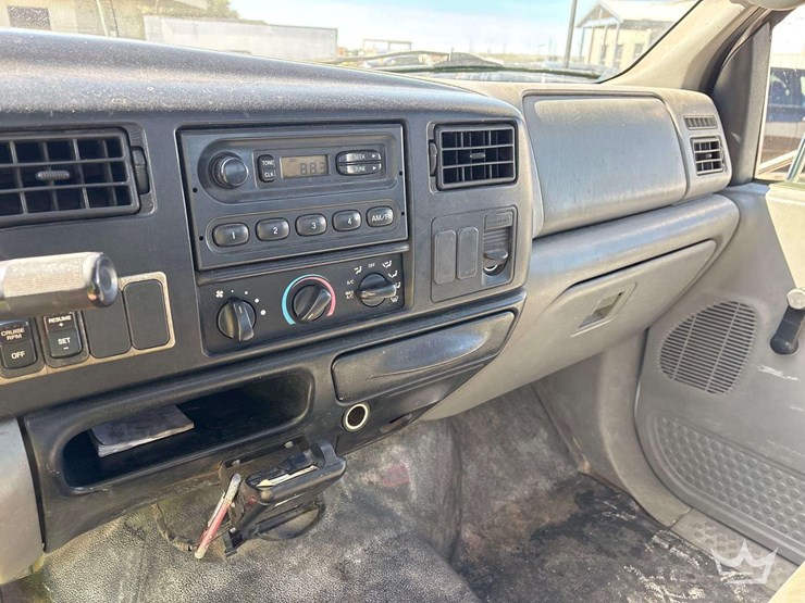 2006-ford-f650-image-15