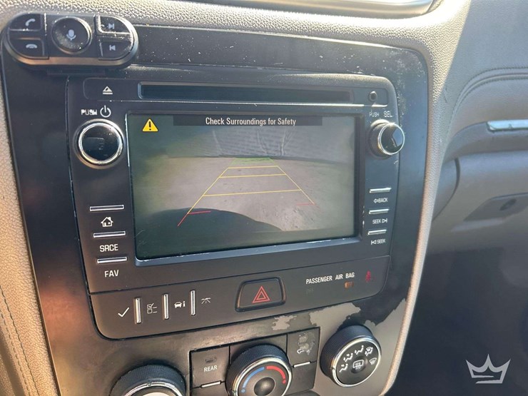 2013-chevrolet-traverse-image-17