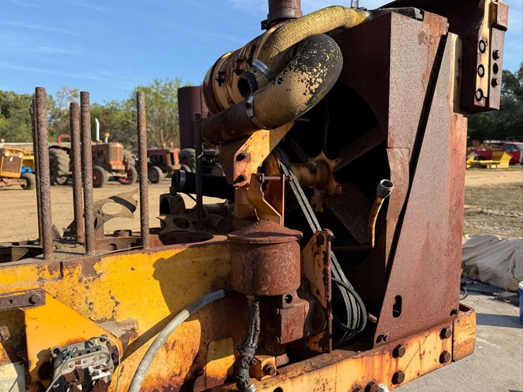 minneapolis-moline-g1000-image-17