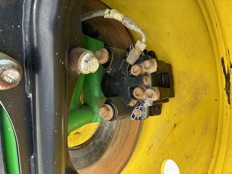 2018-john-deere-r4038-image-59