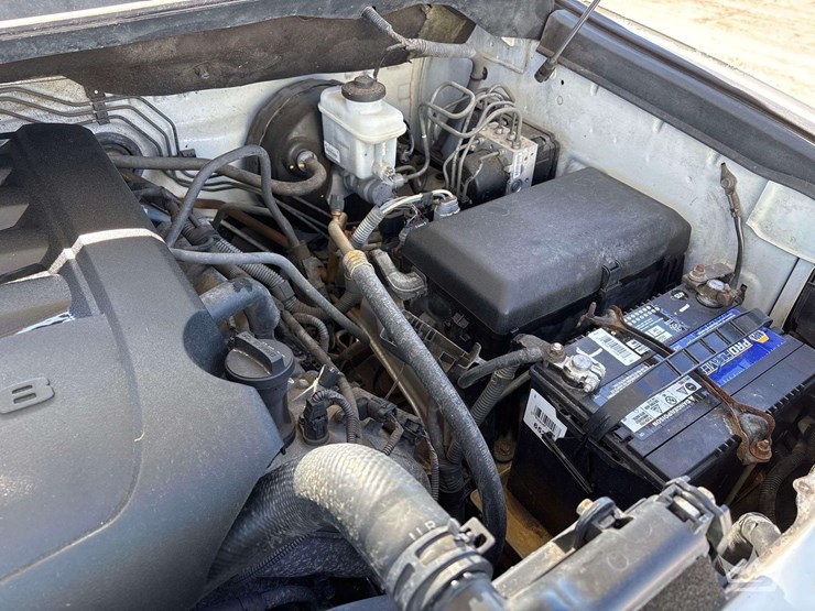 2016-toyota-tacoma-image-9