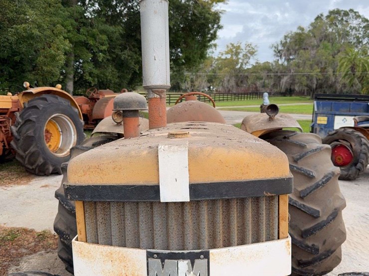 minneapolis-moline-g706-image-13