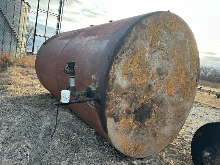 #38467-•-~8000gal-fuel-tank-image-3