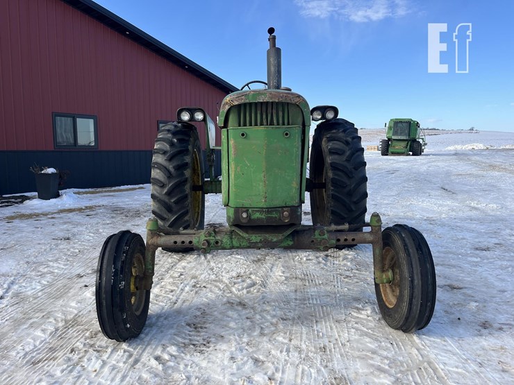 john-deere-3020-image-8