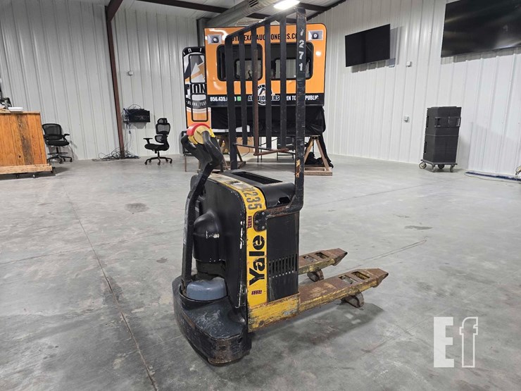 2009-yale-mpb040e-image-3