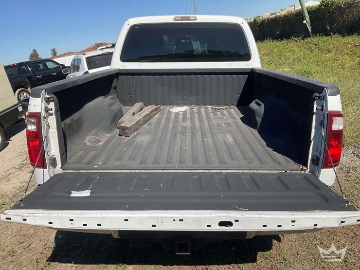 2013-ford-f250-image-30