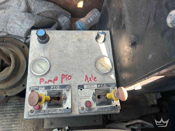 1995-ford-ln8000-image-17