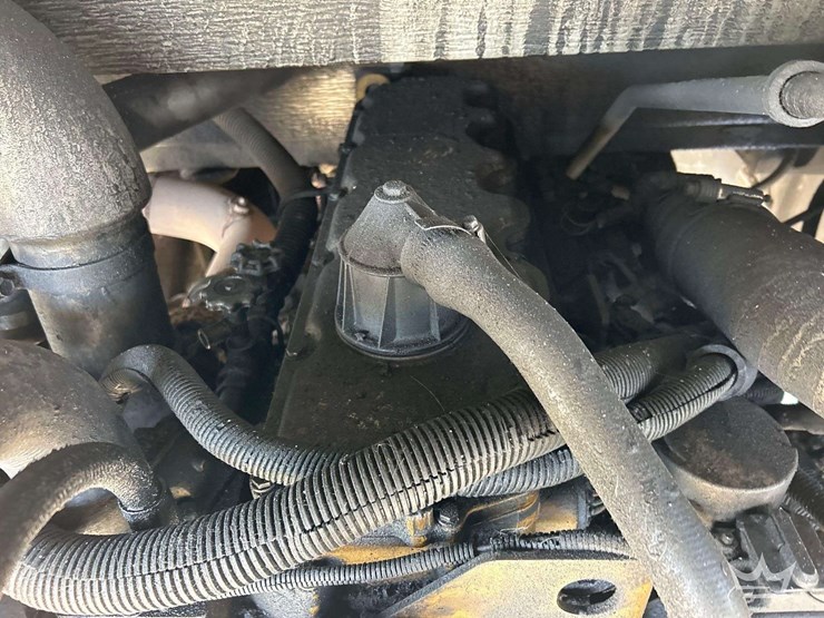 2000-thomas-saf-t-liner-image-8