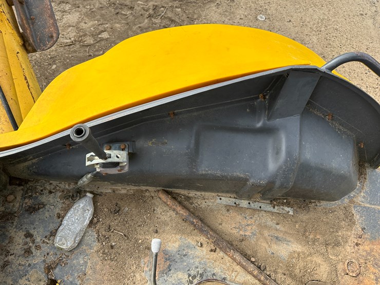 new-holland-lb75b-image-78