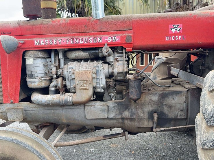 massey-ferguson-98-image-12