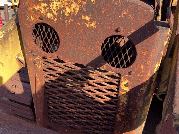 minneapolis-moline-diesel-crawler-image-13