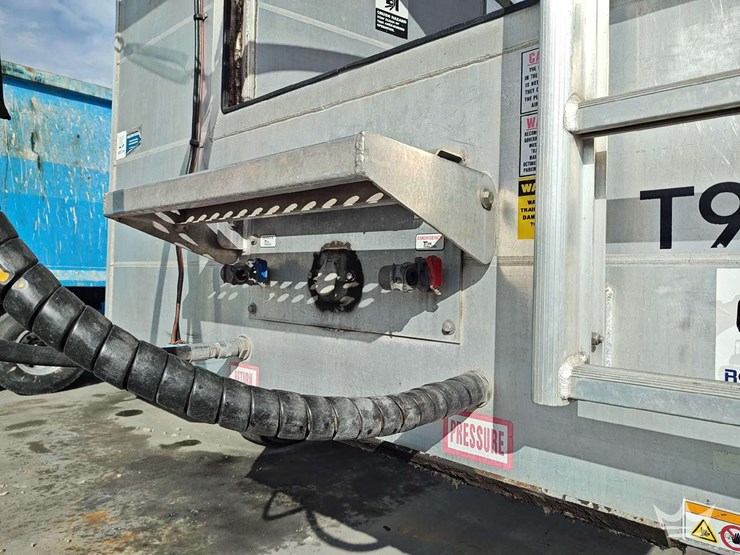 2023-titan-trailer-image-10