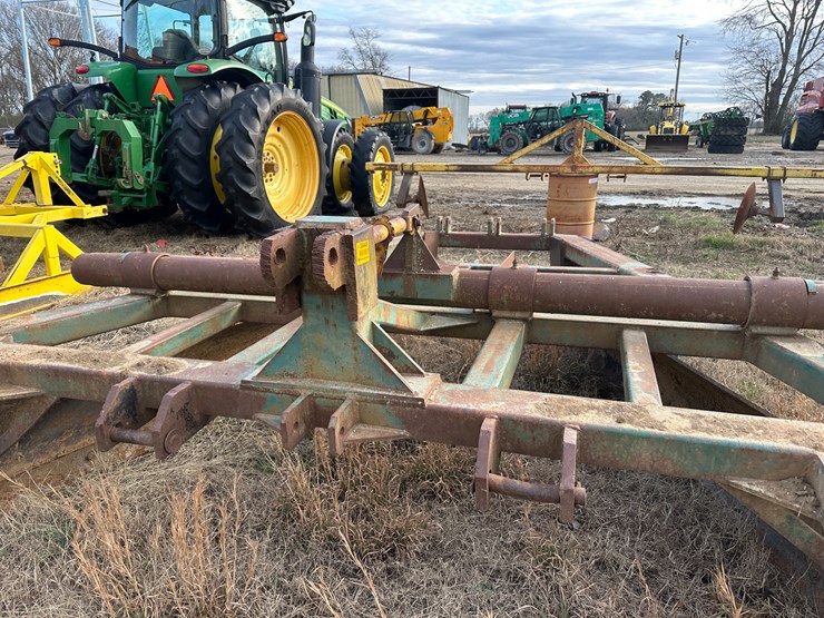 #38445-•-triple-j-levee-squeeze-image-10