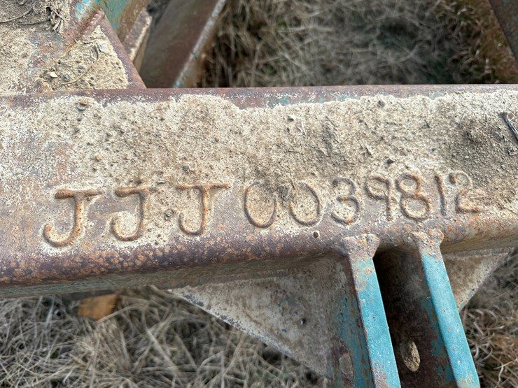 #38445-•-triple-j-levee-squeeze-image-17