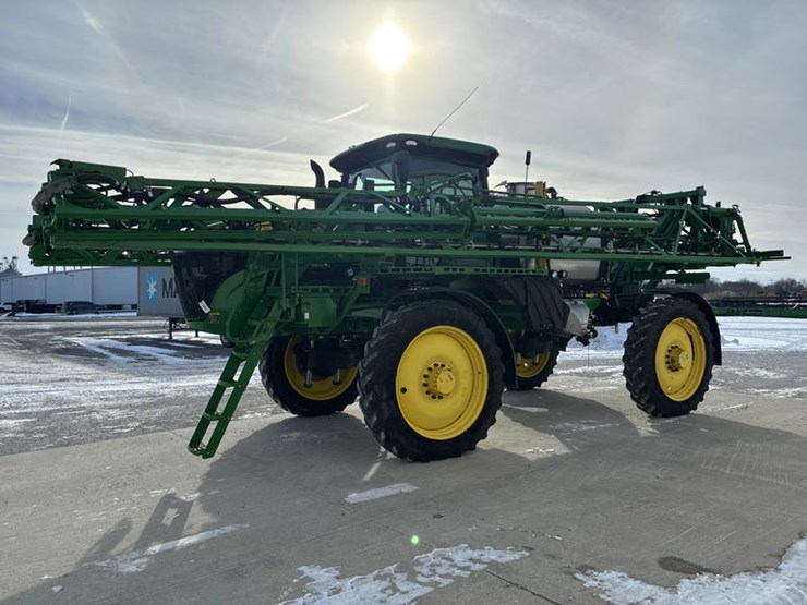 2018-john-deere-r4038-image-8