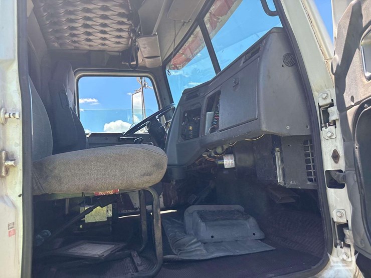 2007-western-star-4900-image-19