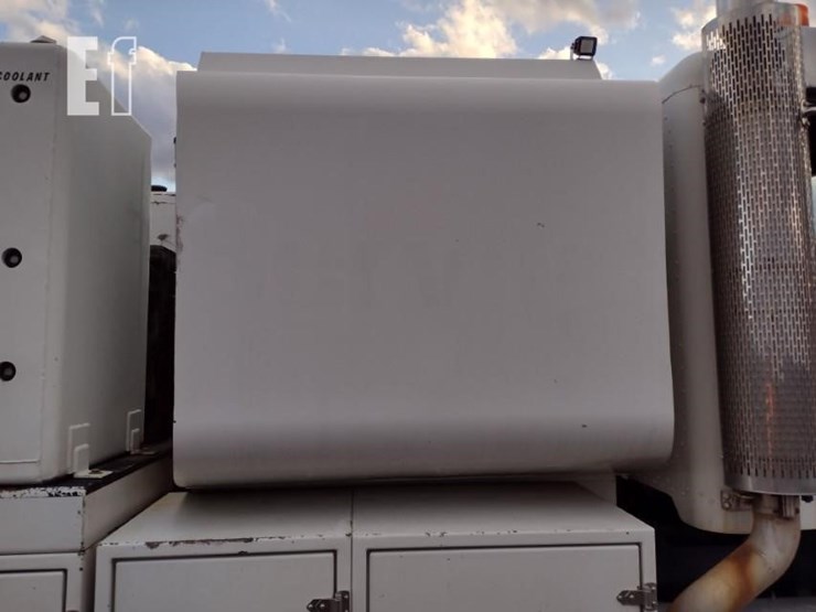 2008-peterbilt-365-image-40