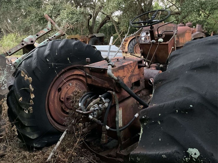 minneapolis-moline-m604-image-12