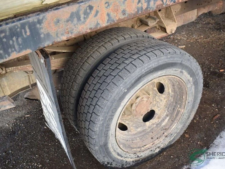 2003-ford-f550-image-8