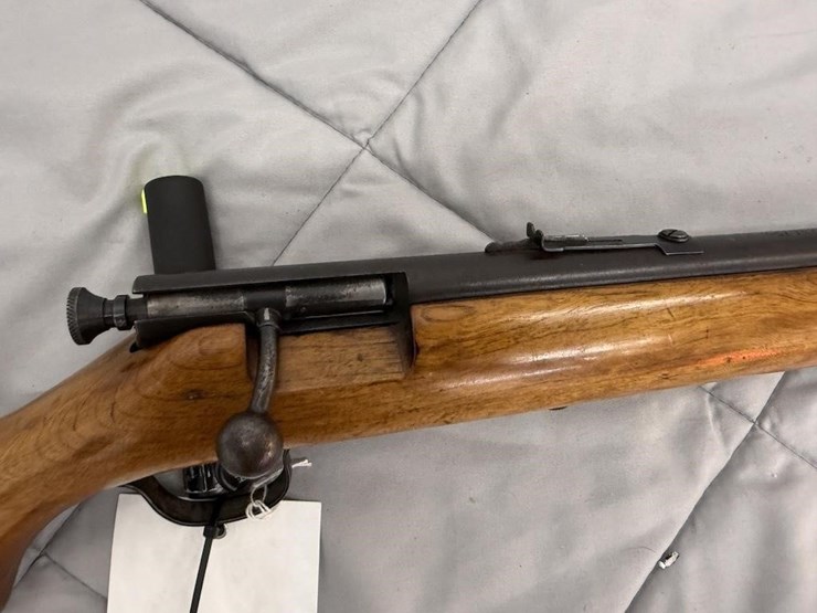 savage-model-15-a-.22-s,l,-lr-rifle-image-4