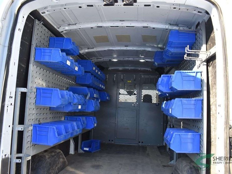 2021-ford-transit-image-28