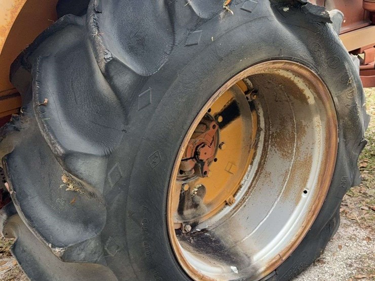 minneapolis-moline-g706-image-49