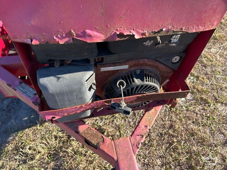 buffalo-turbine-bt-1000-towable-fertilizer-spreader-image-8