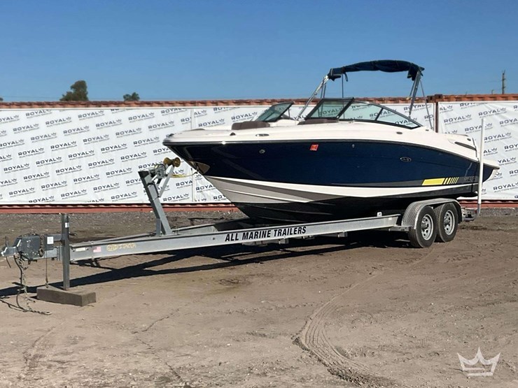2014-sea-ray-250slx-bowrider-boat-with-t/a-boat-trailer-image-1