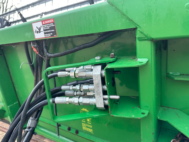 2013-john-deere-635f-image-13