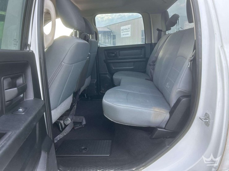 2018-dodge-1500-image-12