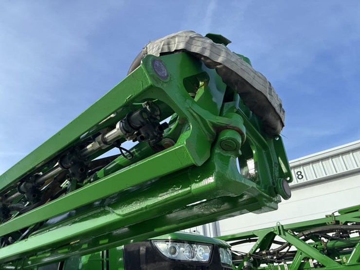 2018-john-deere-r4038-image-18