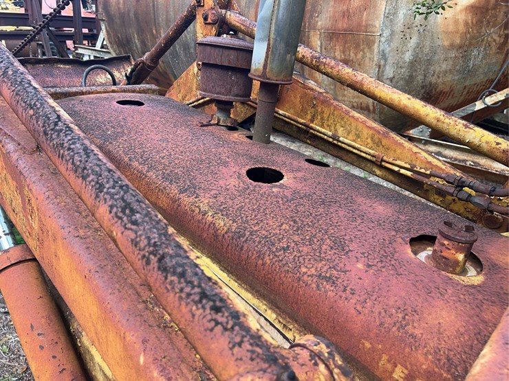 minneapolis-moline-diesel-backhoe-image-26