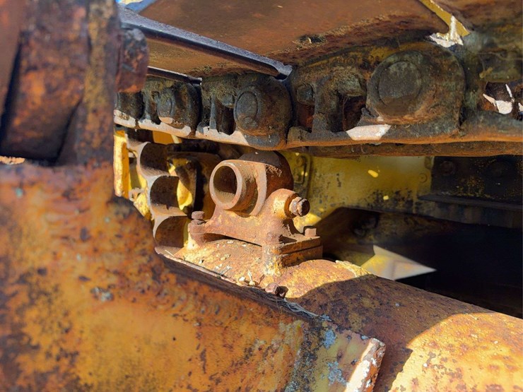 caterpillar-diesel-thirty-five-image-18