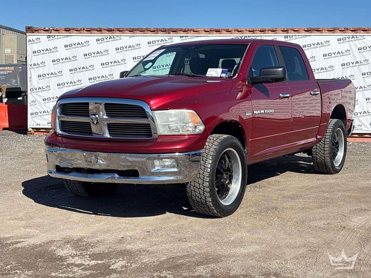 2012-dodge-1500-image-1