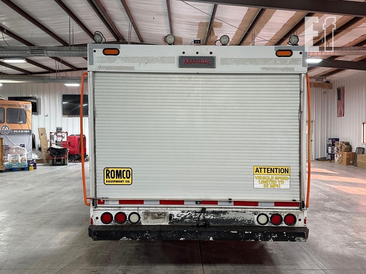 2015-ford-f750-image-8